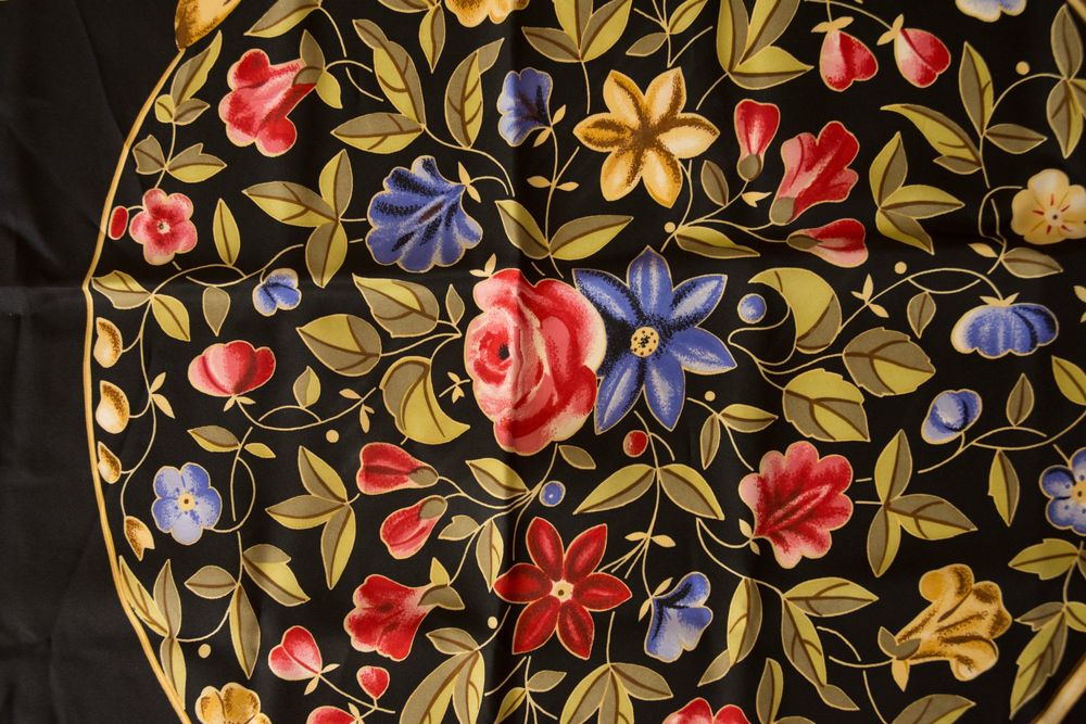 Foulard En Soie 100% GOLD PFEIL - Vert, Vintage, Occasion De Qualité