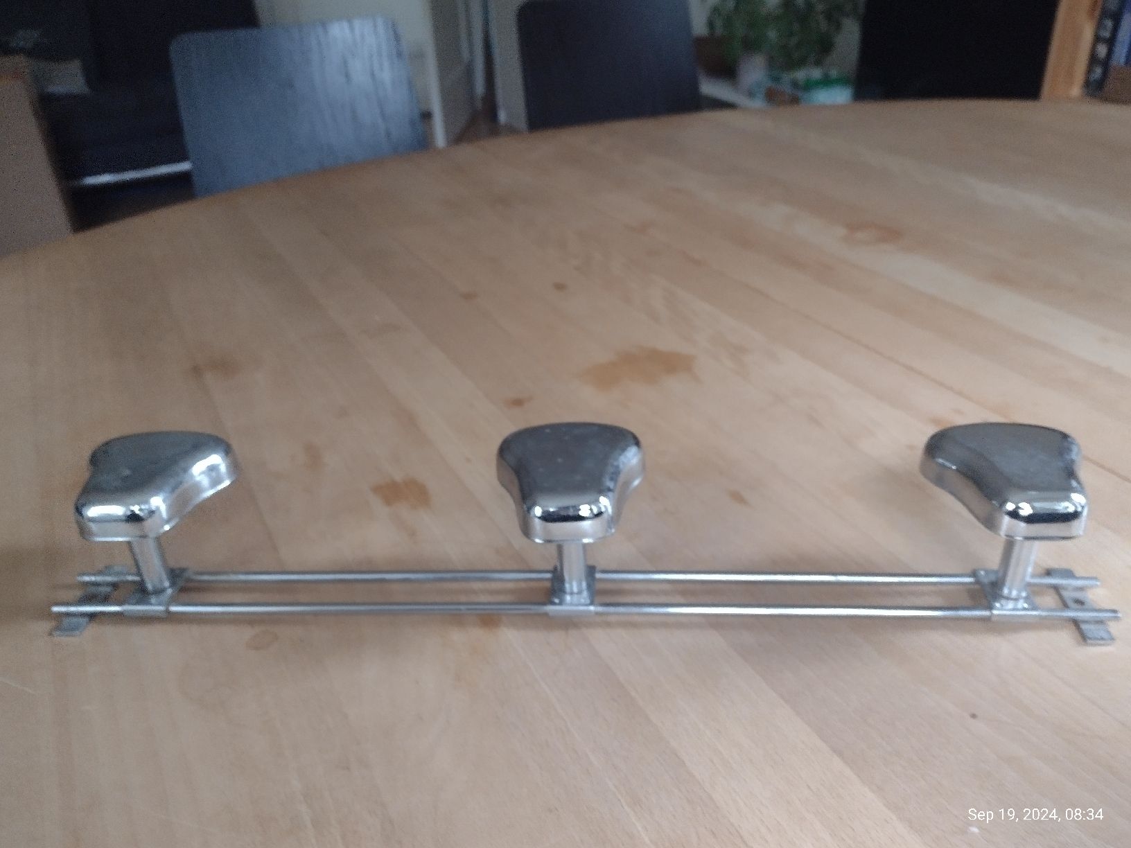 Garderobe: Chrome coat rack, wall mounted, vintage design - Super Retro – Gebraucht aus Zürich von TrainLine 2