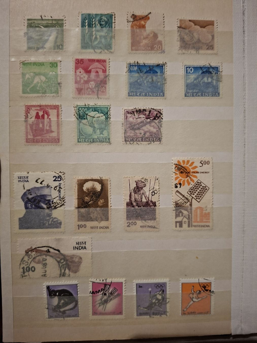 Tutti i francobolli: Briefmarken gemischt / Diverses / Ausland – Usato da Balgach venduto da SIMEON27 7