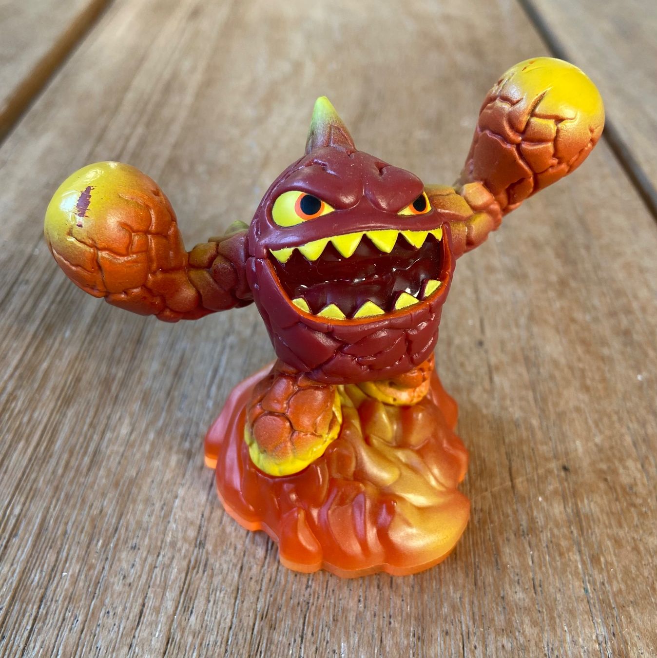 Giochi: Skylander Figur "Eruptor" – Usato da Widnau venduto da ama_7xzk