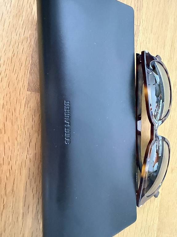 Occhiali & Lenti: Occhiali da sole SAINT LAURENT  – Usato da Bellinzona venduto da cat_8pkz 2