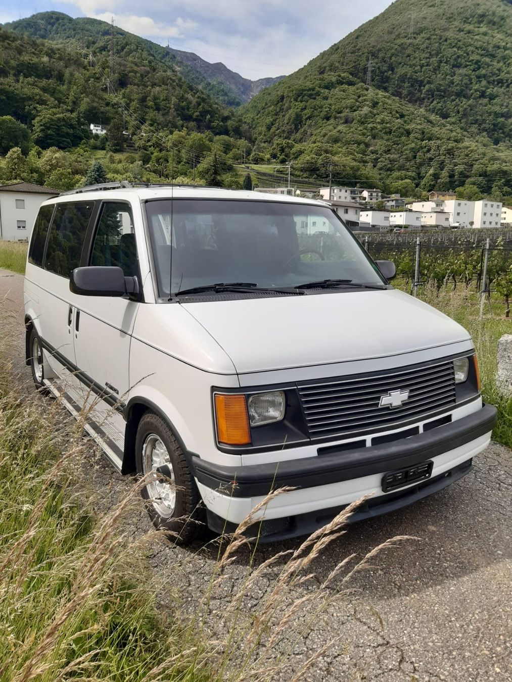 Chevrolet Automobili: 90' Chevrolet Astro CL Oldtimer Frisch ab MFK – Usato da Losone venduto da Ryan.B 1