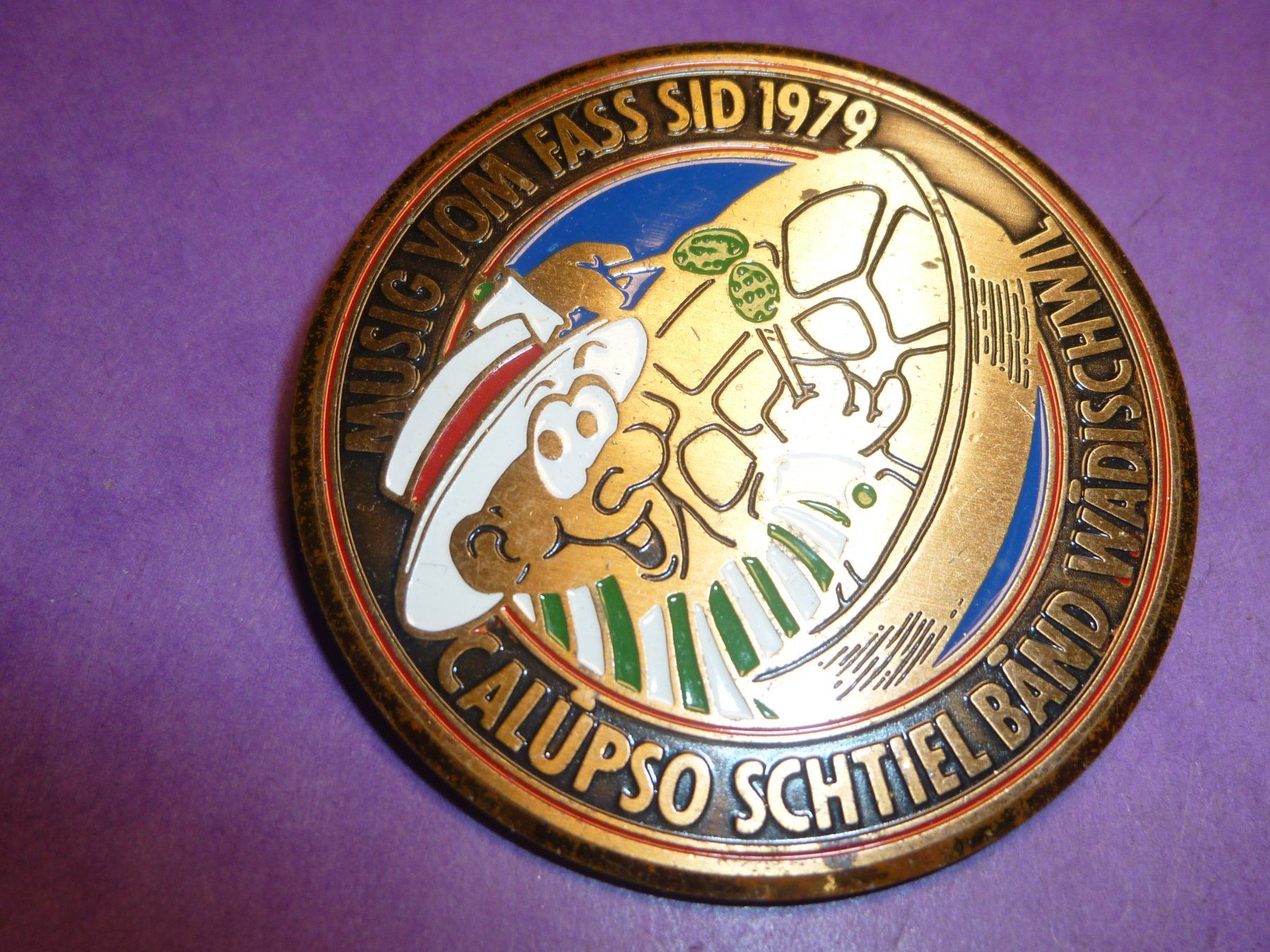 Placchette & Badge: WÄDISCHWIL 1979 GOLD – Usato da Ried (Muotathal) venduto da Mandarin02