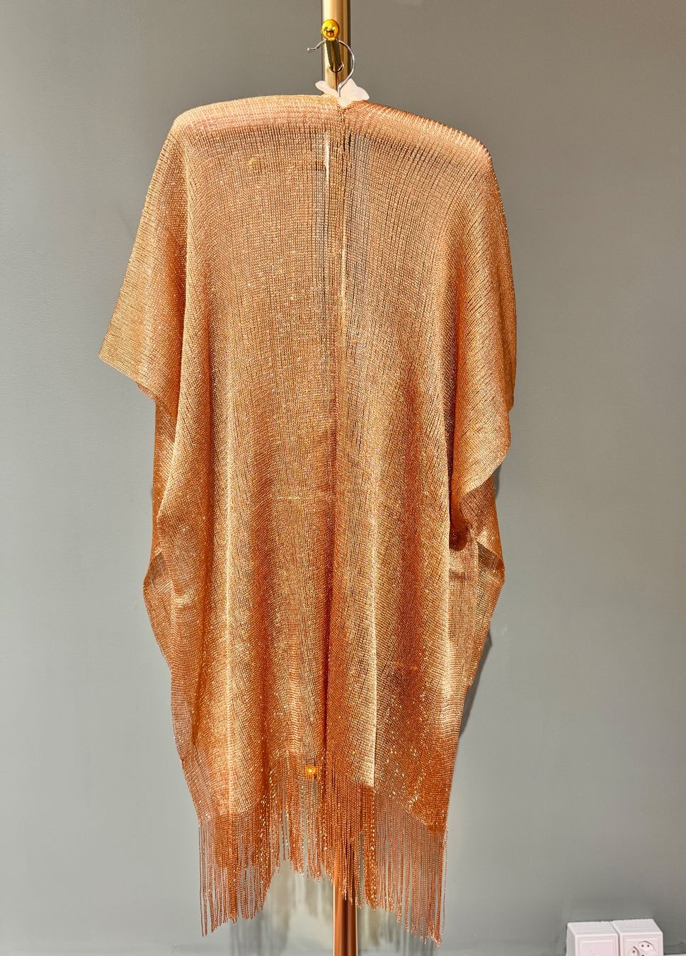 Tuniken: Goldenes Strandponcho / Kaftan. – Gebraucht aus Zürich von gregart 1