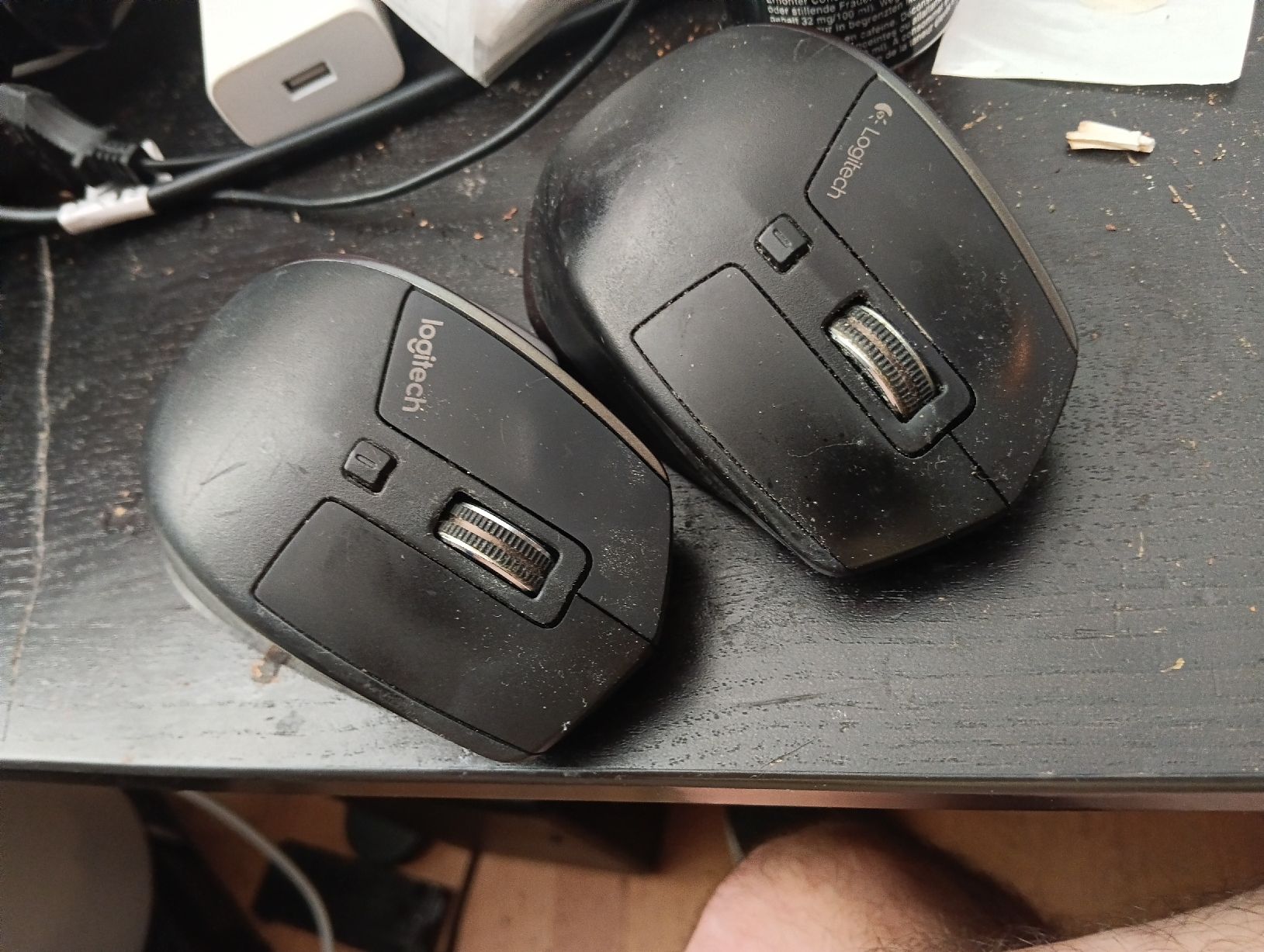 Logitech Maus: Logitech MX Master Mäuse gebraucht (2 Stck.) – Gebraucht aus Zürich von TBG021