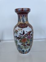 Porzellan Vase, China, florales Dekor, guter Zustand