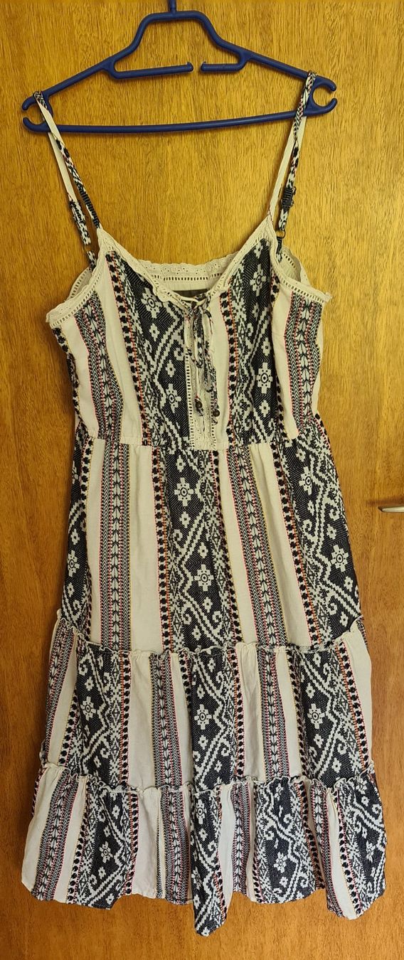 C&A Robes: Wunderschönes Trägerkleid, Grösse 44 – D'occasion à Eschert par PS..