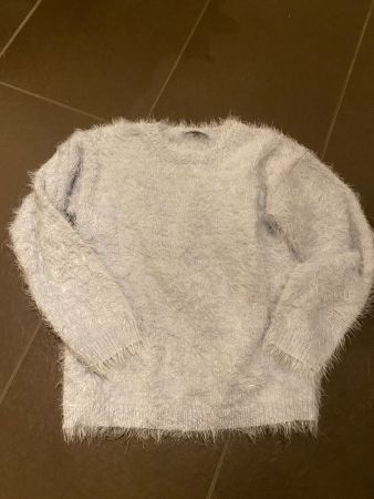Très beau pull tout doux 140
