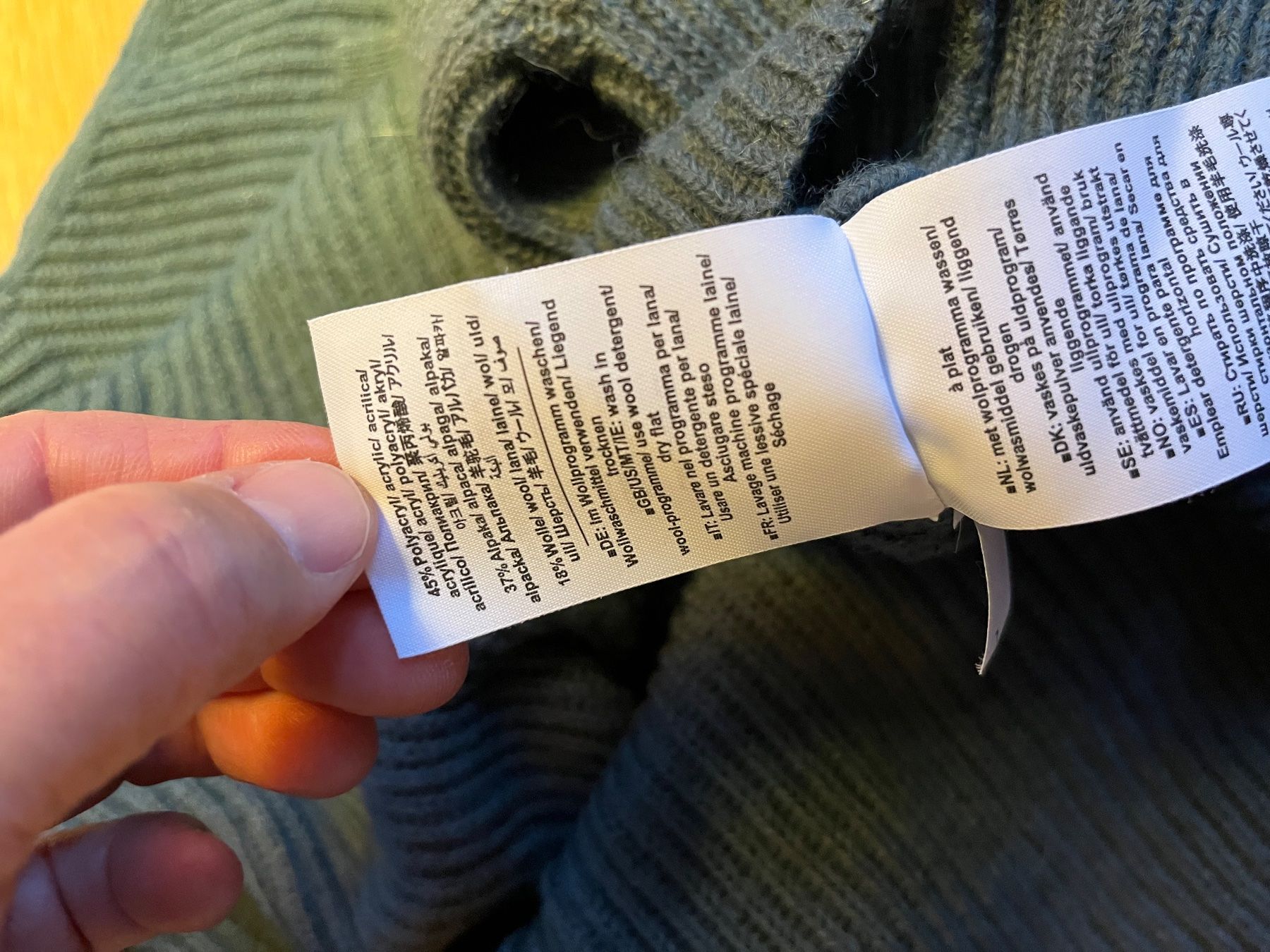 Pullover & Sweatshirts: Damenpullover Closed – Gebraucht aus Pfäffikon ZH von fra_klw7 2