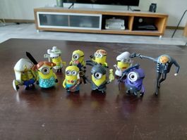 10 figurines Les Minions neuves