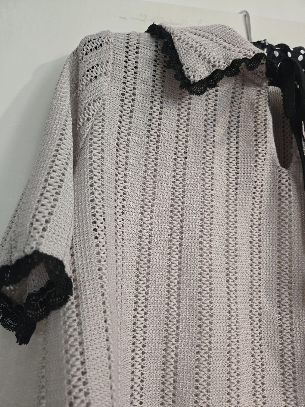 Camicette: süsse Strickbluse mit Kontrastabschlüssen, XL – Nuovo (secondo la descrizione) da Dübendorf venduto da Timulka 1