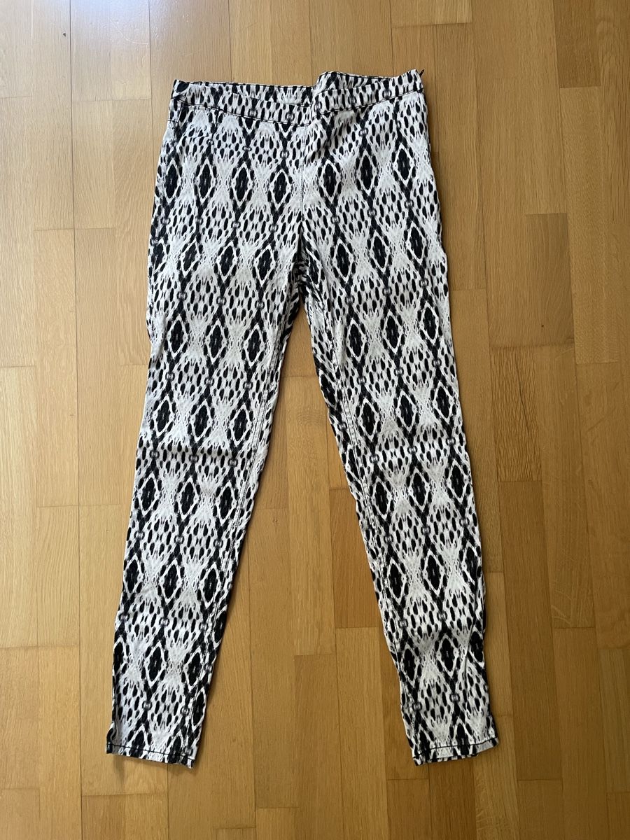 Pantaloni: Stretch Hose schwarz-weiss – Usato da Zürich venduto da Martina111