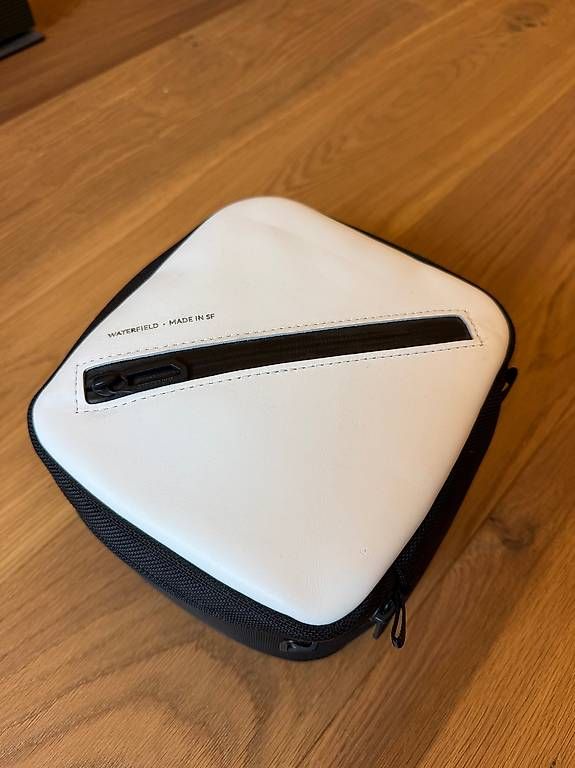 Apple VR Brille: Apple Vision Pro 1TB + Optical Inserts + SF Waterford Case – Gebraucht aus Oetwil a.d. Limmat von ltaverne07 2