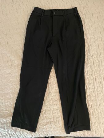 Uniqlo - Pleated Wide Trousers (Black)