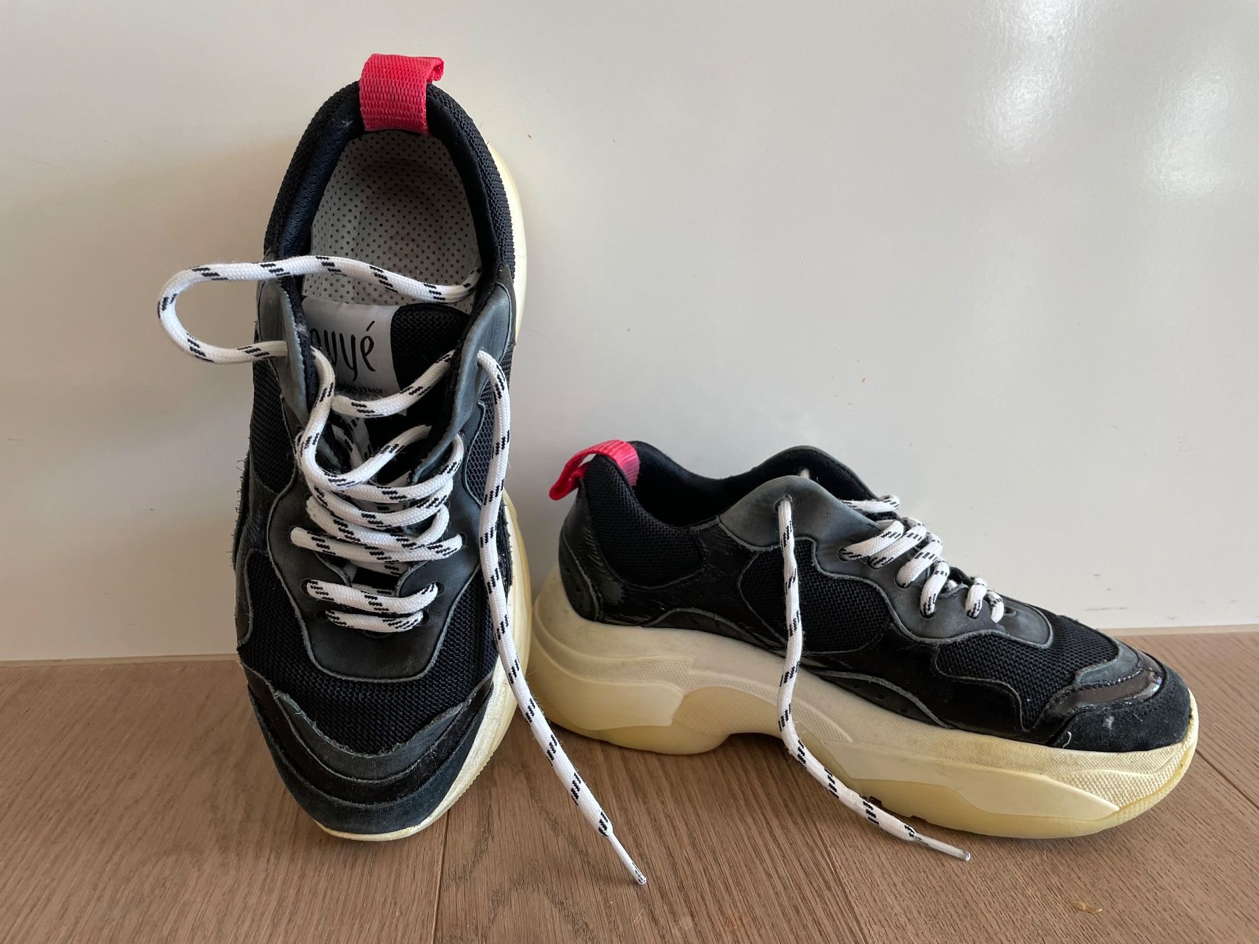 Orvis Scarpe da donna: Tolle Sneaker – Usato da Neuwilen venduto da bobbel01