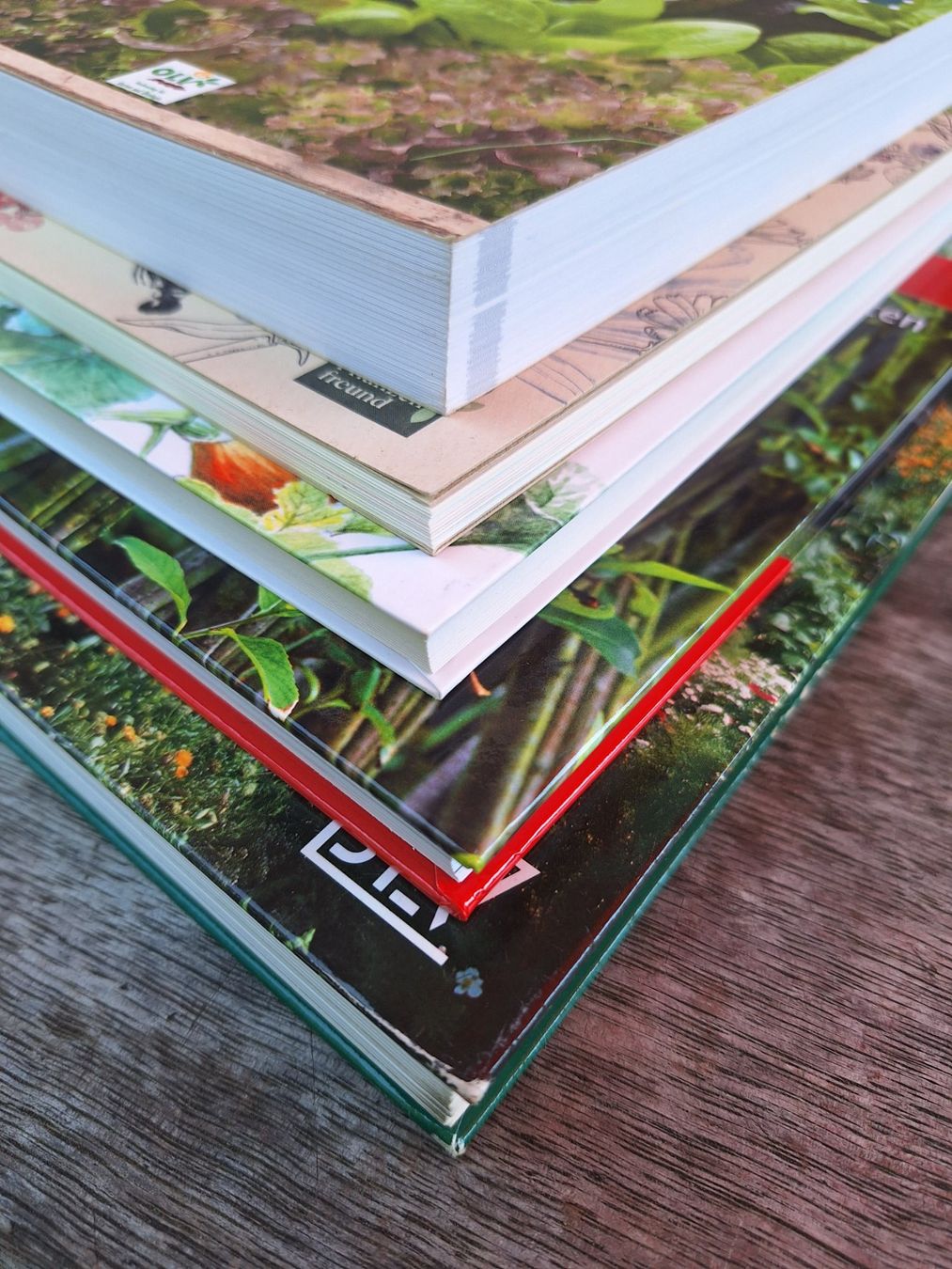 Libri: 5 STK GARTENBÜCHER RATGEBER – Usato da Huttwil venduto da Kunterbuntli 6