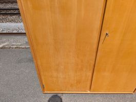 Mid-Century-Schrank - sehr hoch, mit Schlüssel - Ref. 07/32