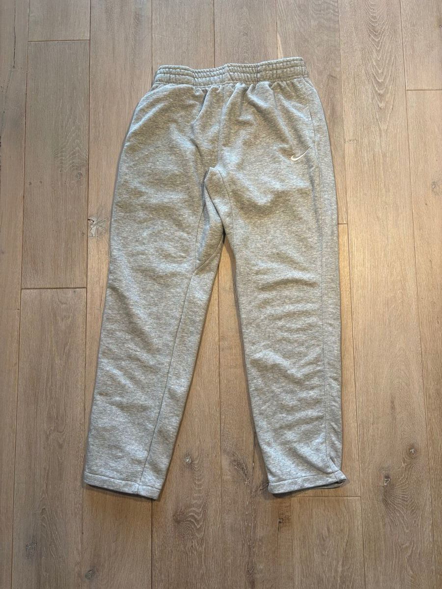 Nike Pantaloni: Nike jogging Hose – Usato da Yens venduto da Tone_Y7