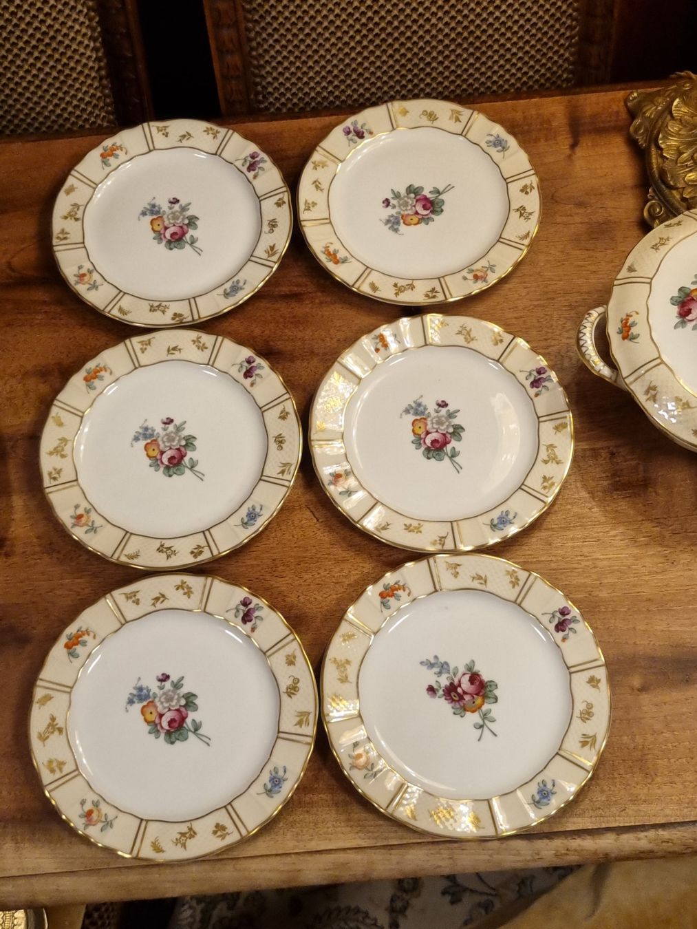Bernardaud Set di piatti: Antikes Bernardaud Limoges Service mit Terrine 7-tlg. – Usato da Scharnachtal venduto da devin03 5
