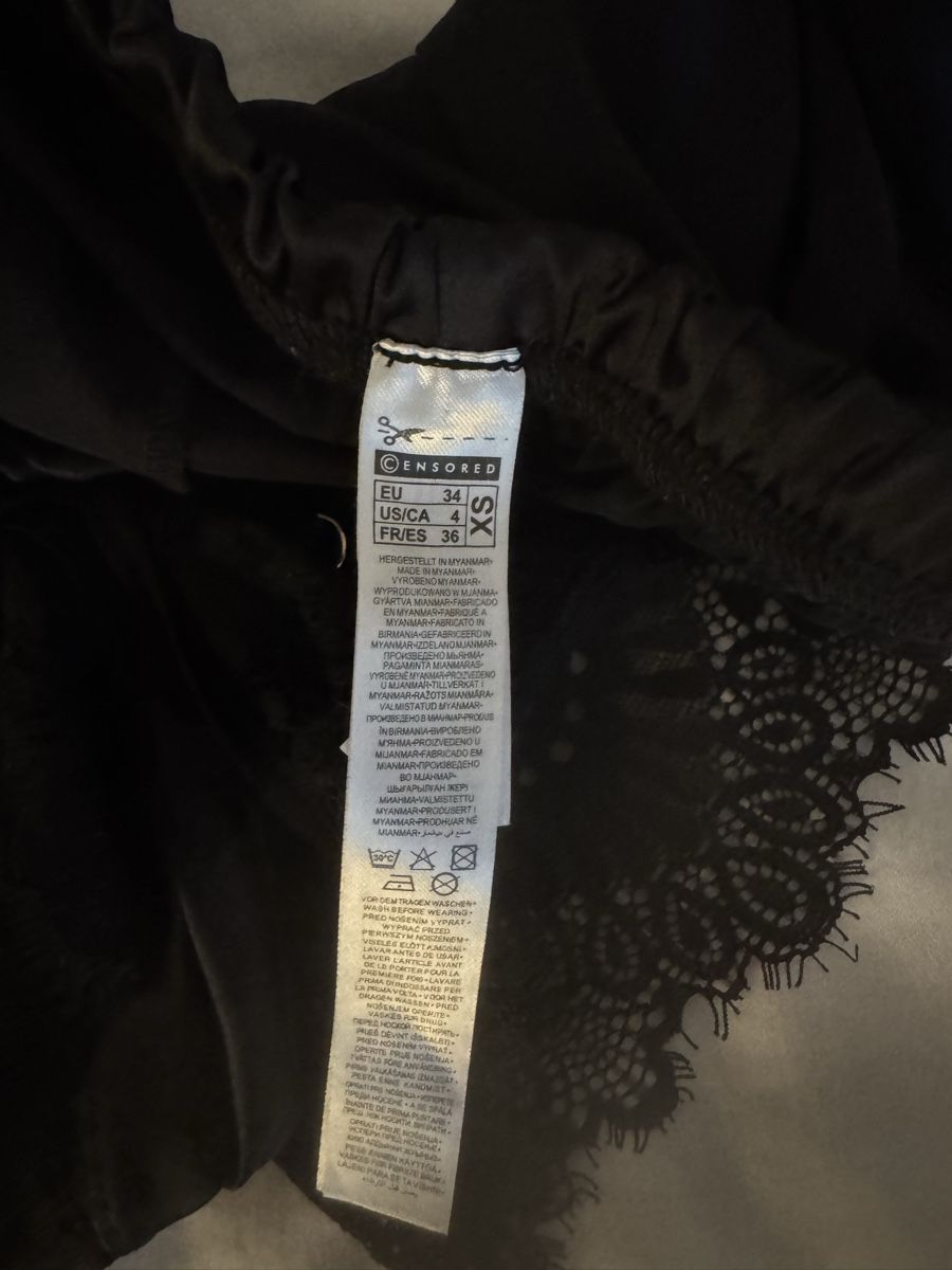 Negligees & Pigiami: Schwarzer Spitzenshorty Pyjama Set – Nuovo (secondo la descrizione) da Lützelflüh-Goldb venduto da Sonnenschein281 3