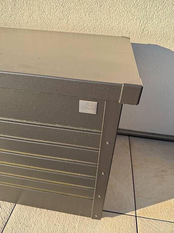 Biohort Box contenitori: Biohort Freizeitbox 130 dunkelgrau-metallic – Usato da Einsiedeln venduto da Rona 1