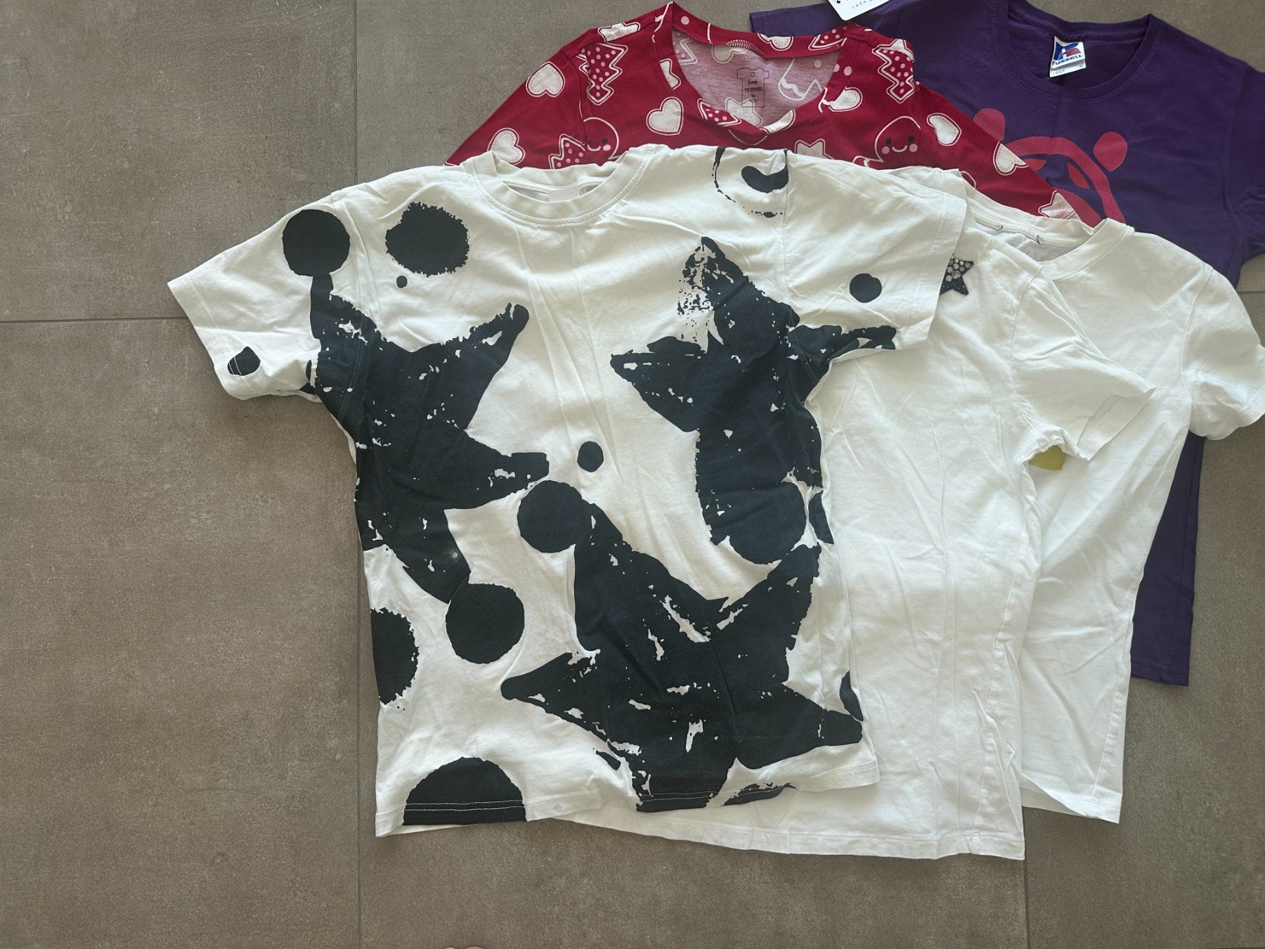 T-shirt: Set of 6 t-shirts – Usato da Lugano venduto da _tuttifrutti_ 4