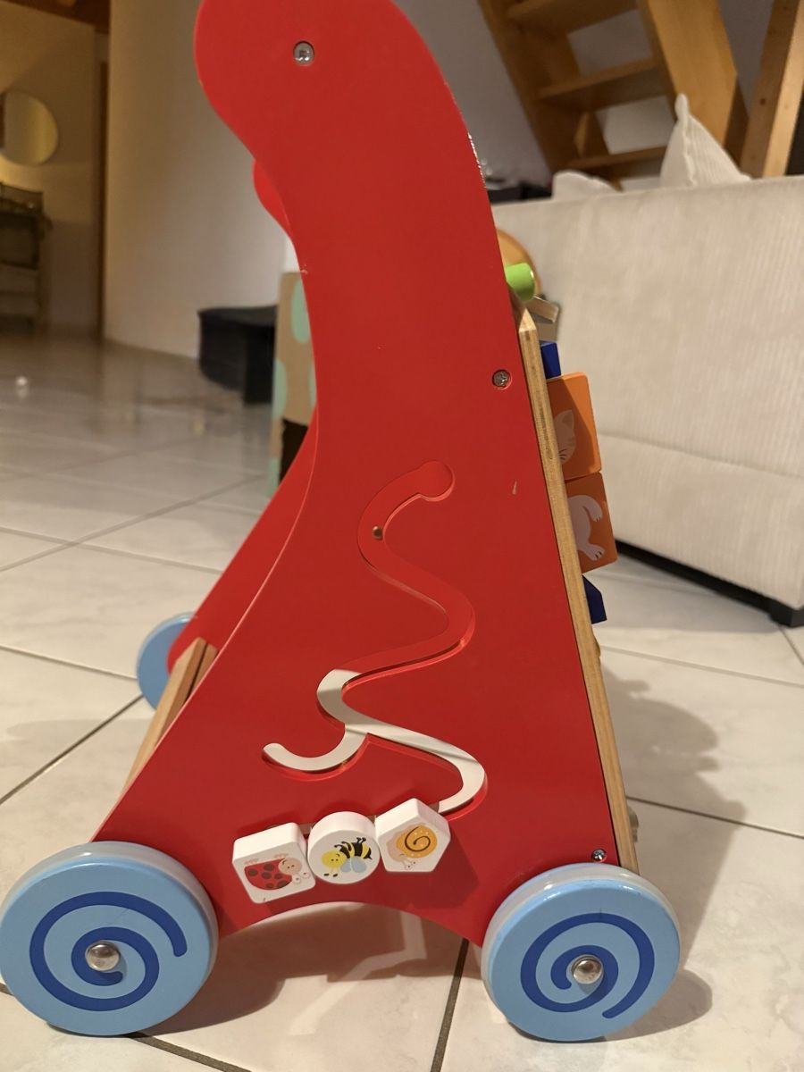 Aides à la marche: Trotteur enfant  – D'occasion à Corseaux par amelice17 3