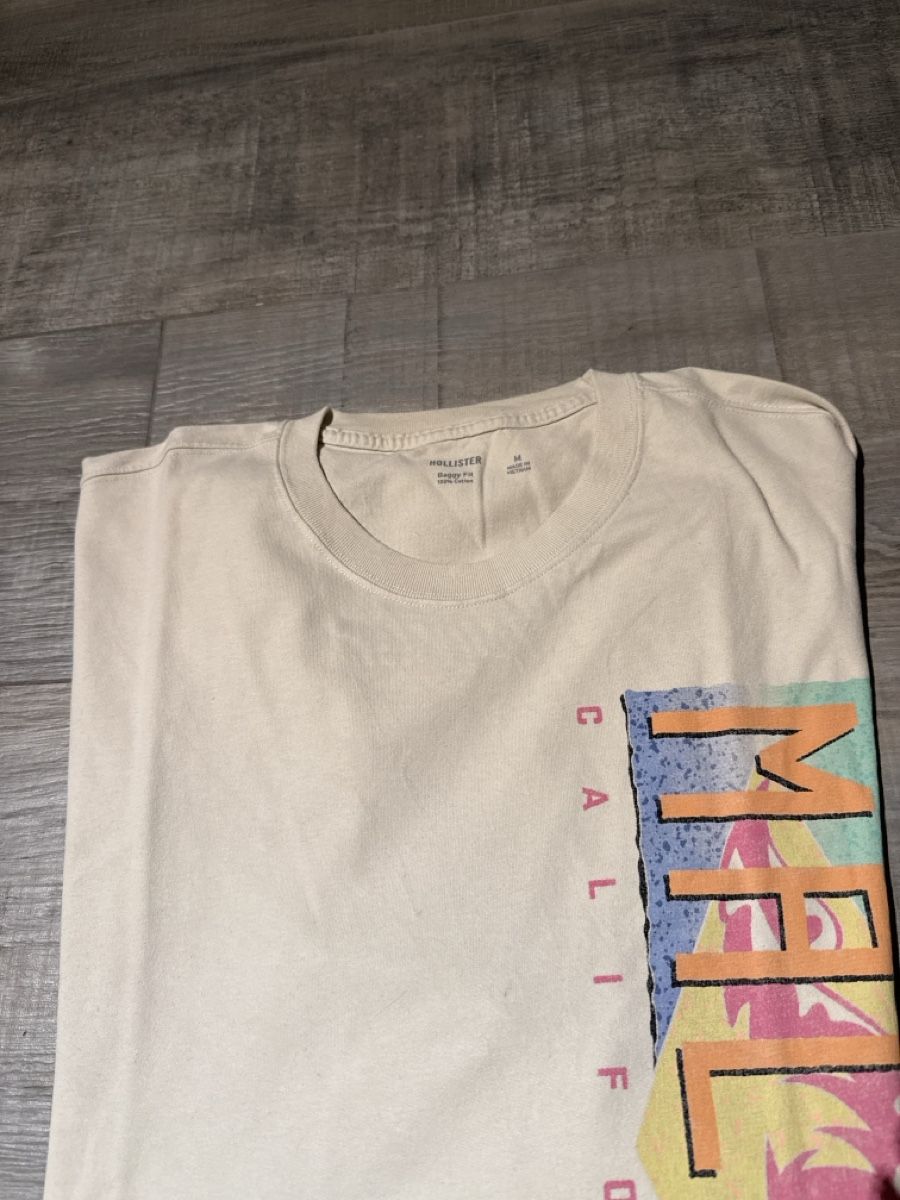 Hollister T-Shirts: T-shirt  – Gebraucht aus Tramelan von mar_xrj7
