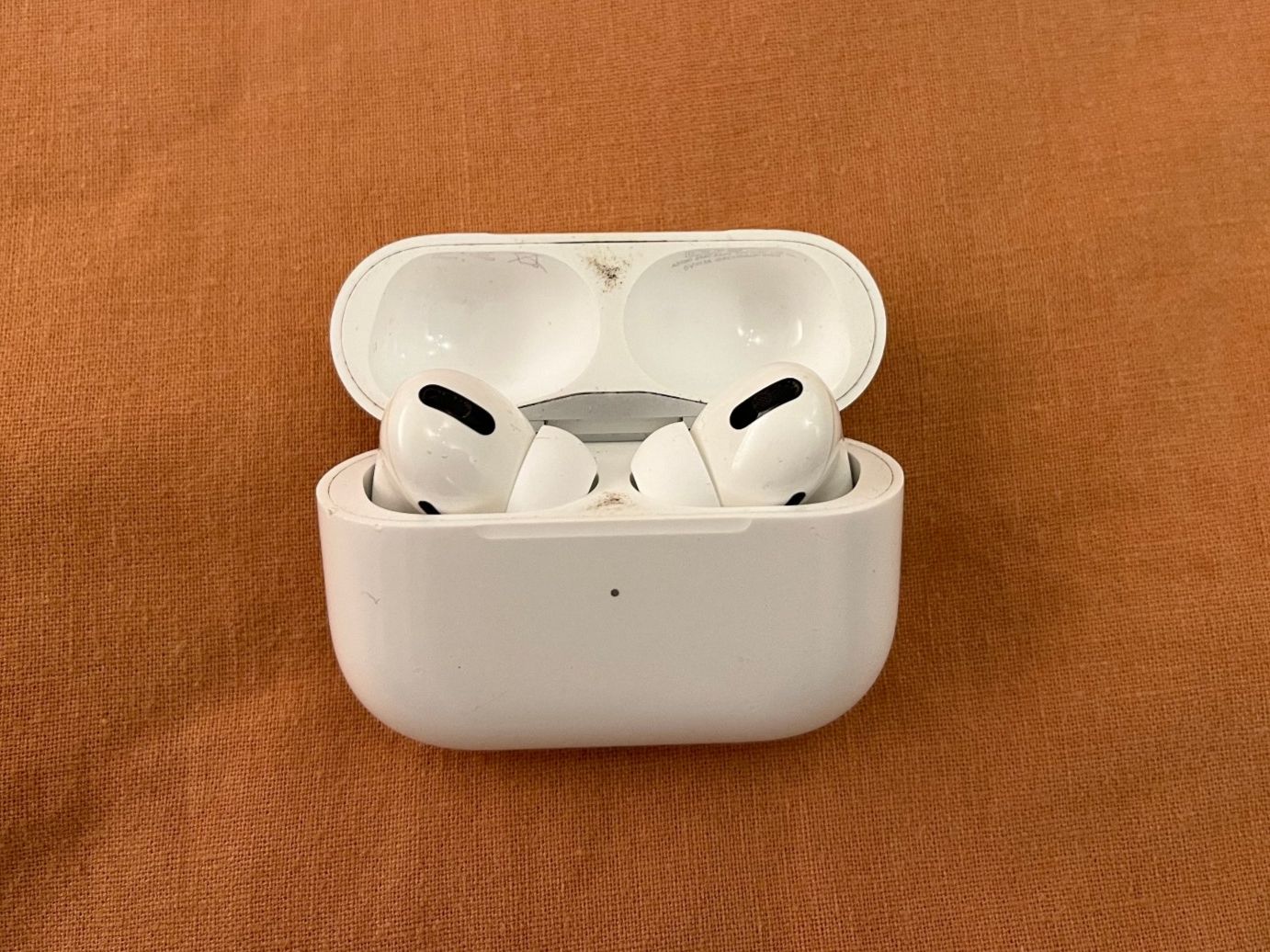 Apple Kopfhörer: Apple AirPods Pro 1 – Gebraucht aus Sissach von gragrogri 1