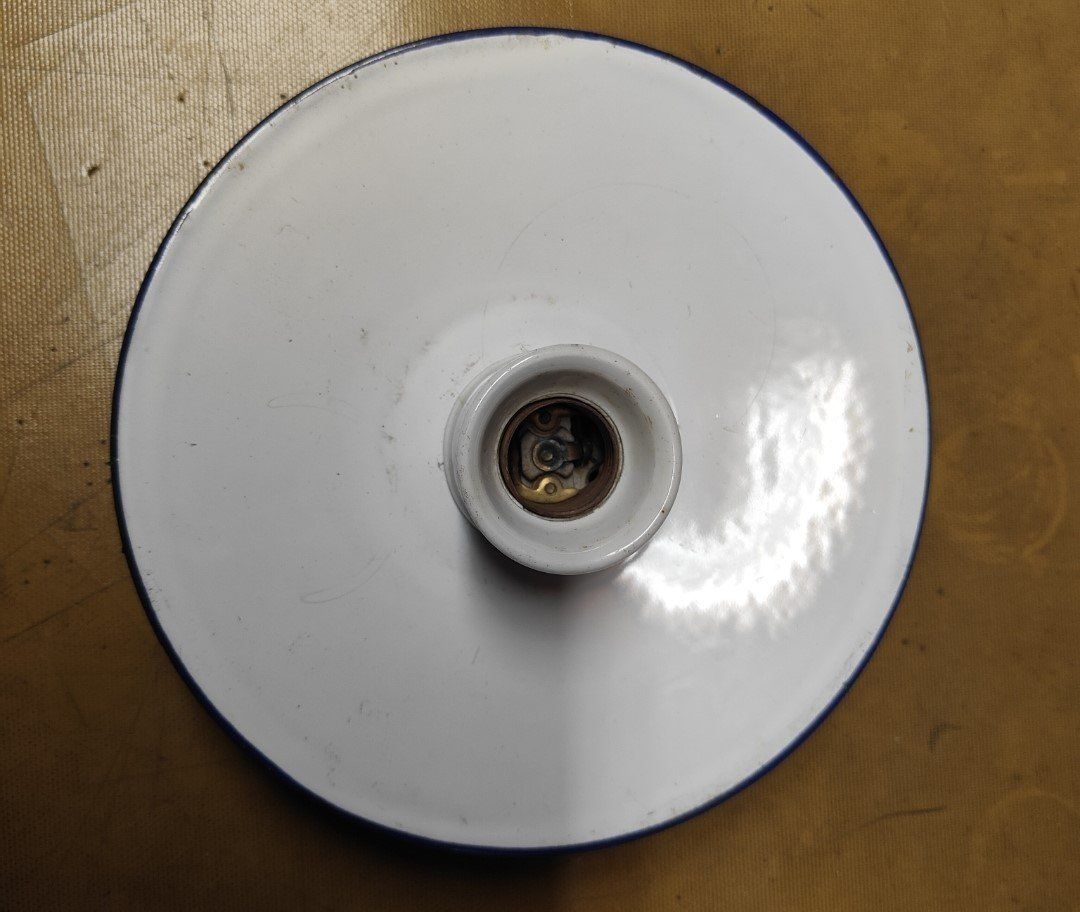 Lampadari & plafoniere: Vintage Emaile-Lampe – Usato da Sigriswil venduto da Ricola1977
