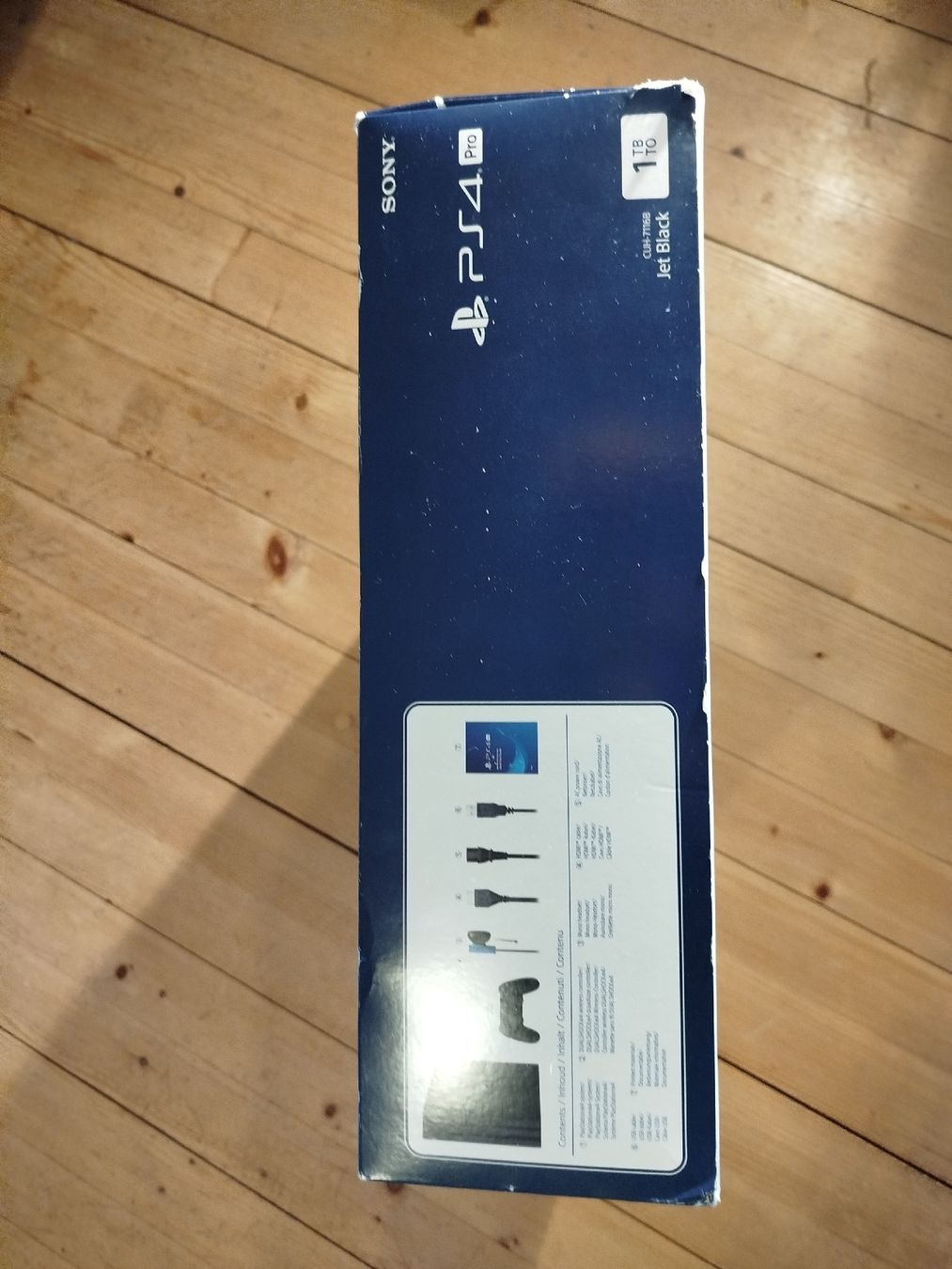 Sony Konsolen: Playstation 4 PRO inkl Controller und Ladestation 🎮 – Gebraucht aus St. Peterzell von QuieroBailar 3