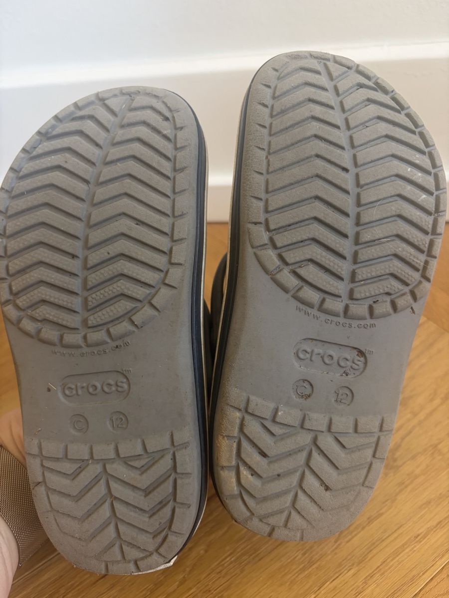 Scarpe per ragazzi: Crocs Grösse 29/30 – Usato da Basel venduto da Bale2014 2