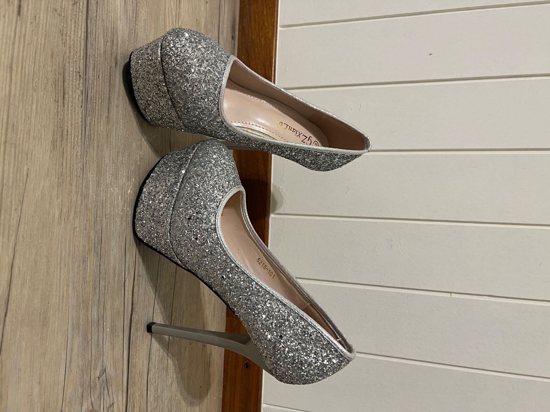Scarpe da donna: Décolleté Glitter – Nuovo (secondo la descrizione) da St Moritz venduto da Ma_S2023 2