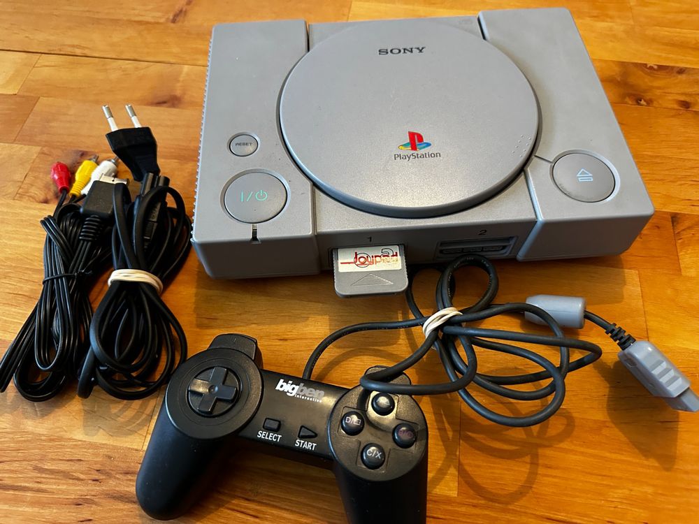 LOT CONSOLE PS1 Ps-One - 2 Manettes Officiel + Carte Mémoire + 12 Jeux