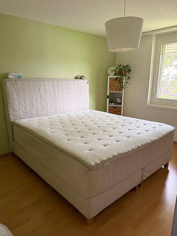 Lits: IKEA Boxspringbett – D'occasion à Kriens par JEROMEtheSTONE