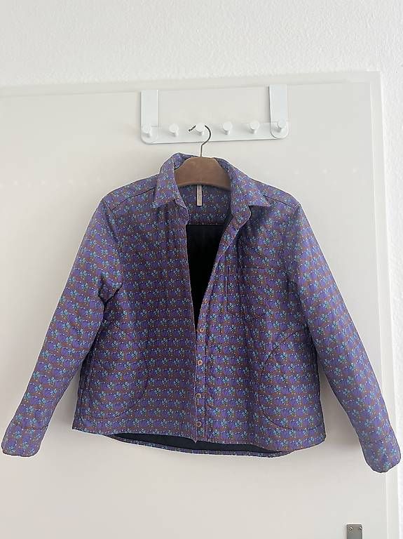 Giacche: Leichte Übergangsjacke aus Korea, Size Small – Usato da Zürich venduto da mar_adentro