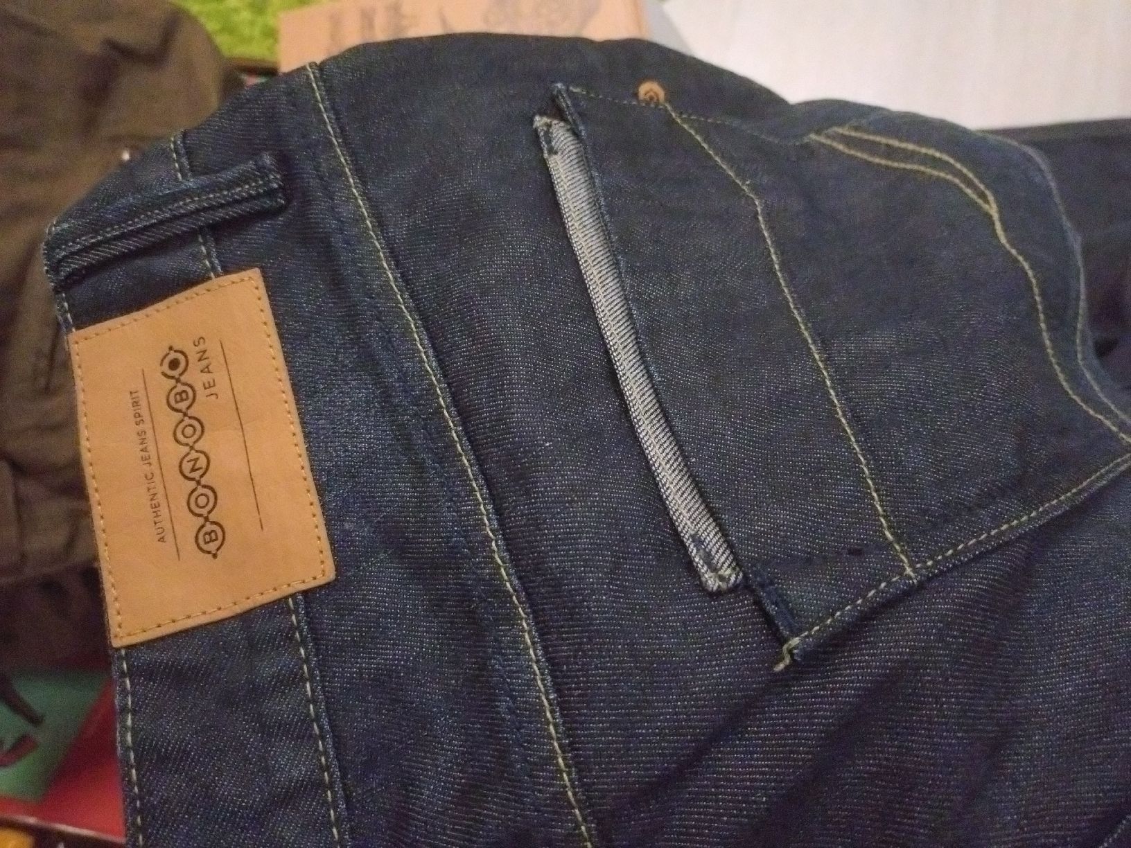 Jeans: Bonobo Jeans T42 TBE – Gebraucht aus Farvagny-le-Grand von LaCaverne 6