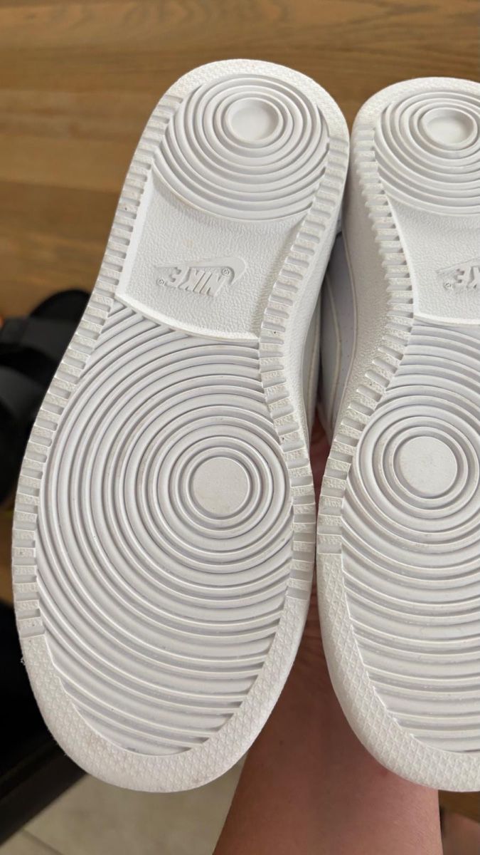 Nike Scarpe per ragazzi: Nike Kinderschuhe  – Nuovo (secondo la descrizione) da Ostermundigen venduto da katant 1