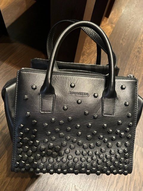 Dsquared2 Borse da donna: Dsquared2 Neuwertige Lederhandtasche schwarz – Usato da Kriens venduto da spafra76