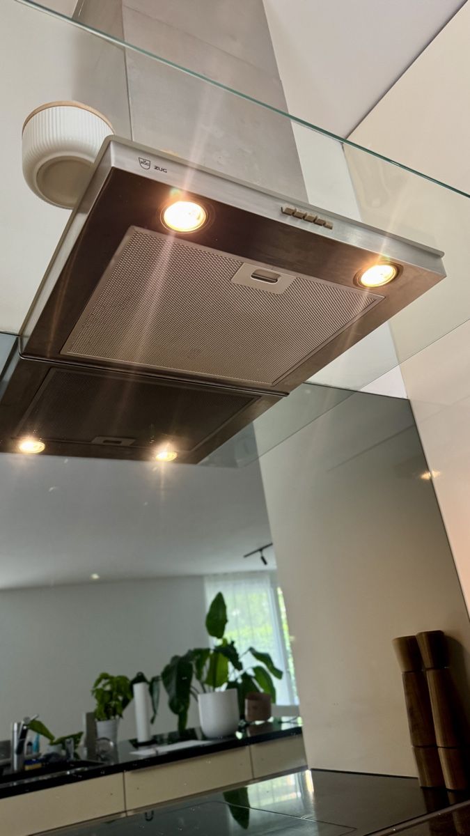 V-Zug Cappe di aspirazione: V-ZUG Range Hood / Extractor / Dunstabzug – Usato da Wädenswil venduto da katdede 3