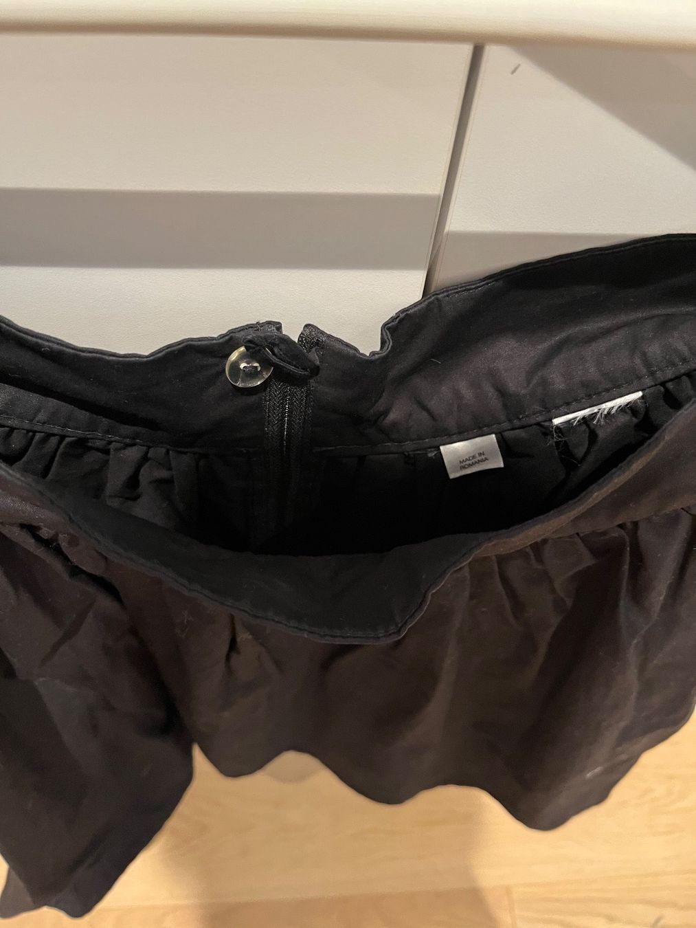 H&M Gonne: Schöner schwarzer Rock, Grösse S – Usato da Küsnacht ZH venduto da ToddyGinger 1