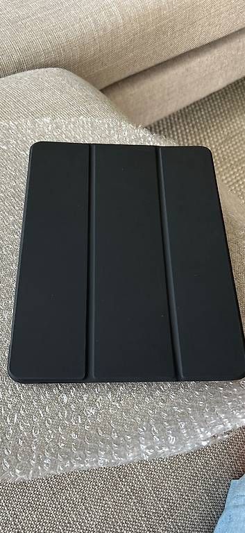 Coques & Sacs: Ipad Pro Generation 3-6 Hülle – Neuf (Voir description) à Thalwil par Ricardo8800 1