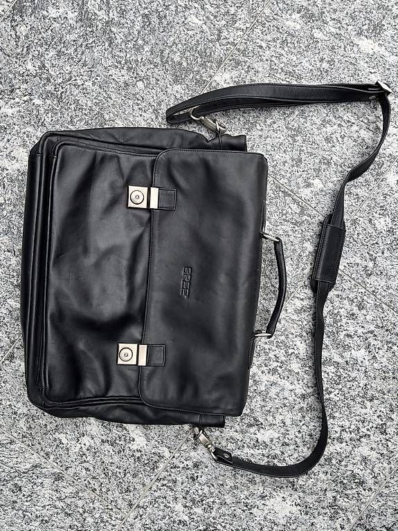 Koffer & Taschen: Aktentasche, edel, Leder schwarz  – Neu und originalverpackt aus St. Gallen von chr_nj9b