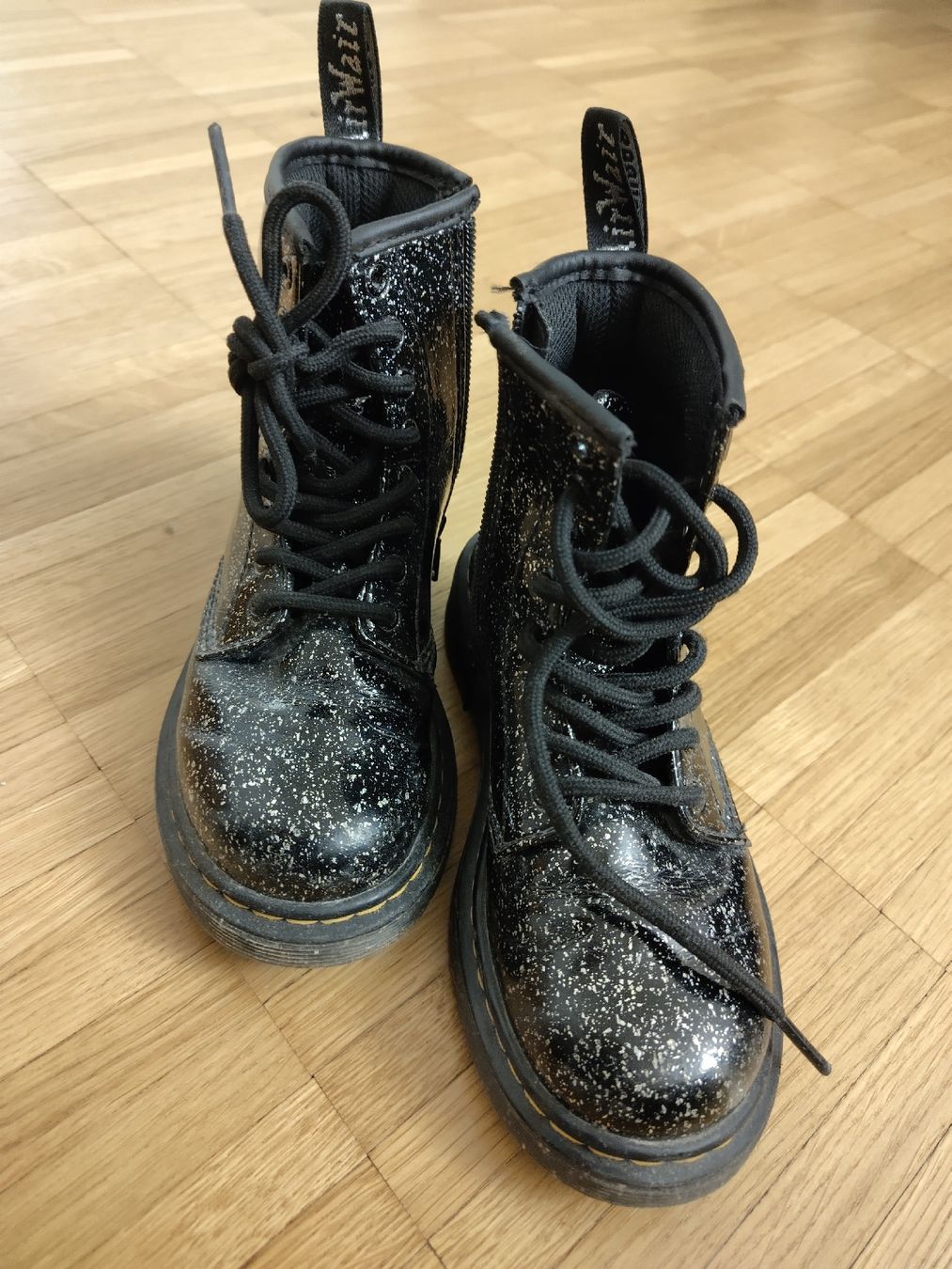 Dr. Martens Scarpe per ragazze: Dr Martens Boots Gr 31 – Usato da Lausanne venduto da neuquen 6