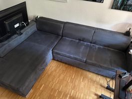 Bettsofa ausziehbar mit extra Fach für Kissen und Decken