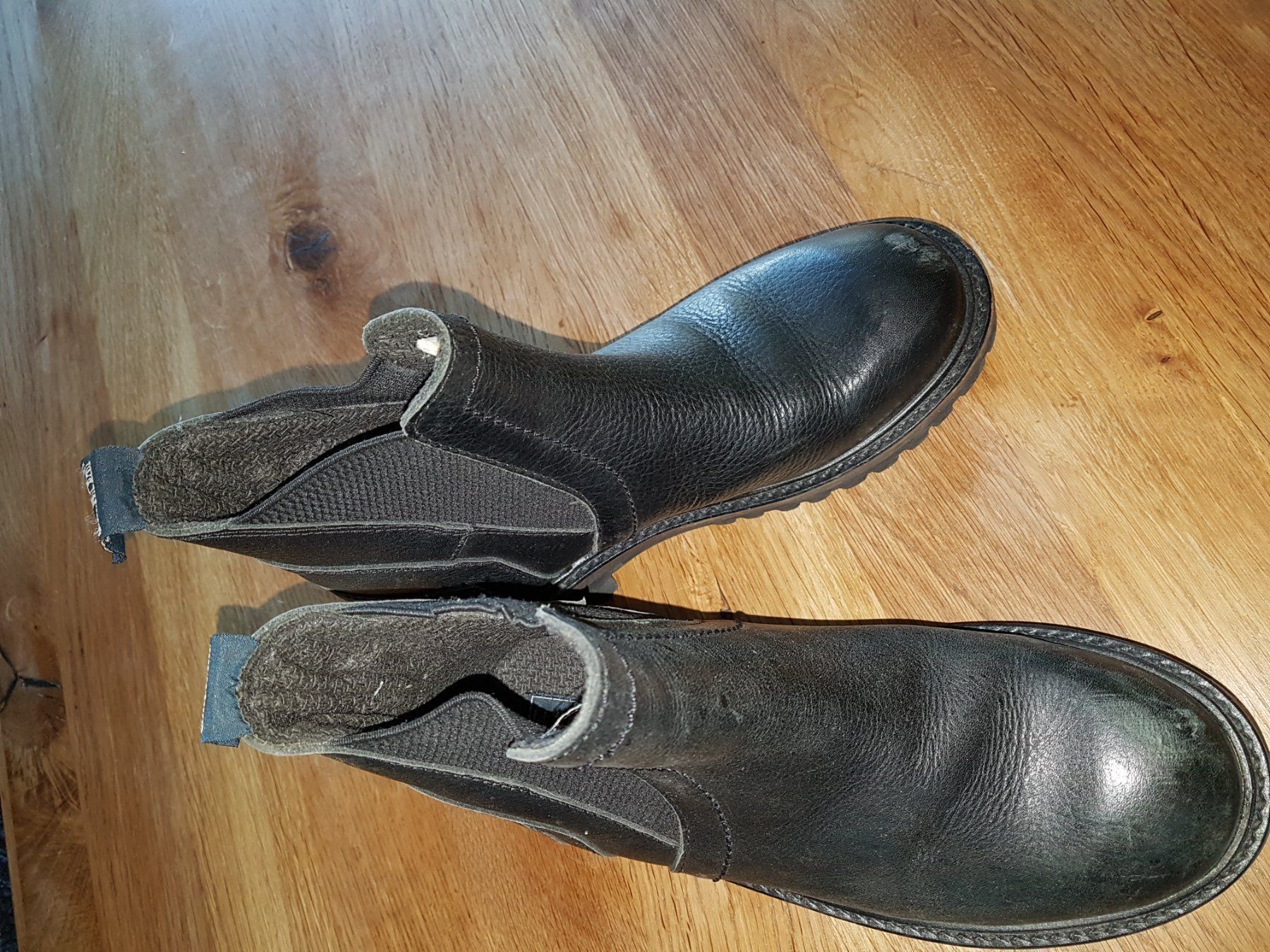 Scarpe da donna: Stiefel gr 37 – Usato da Gwatt (Thun) venduto da Letzte-Chance-III 1