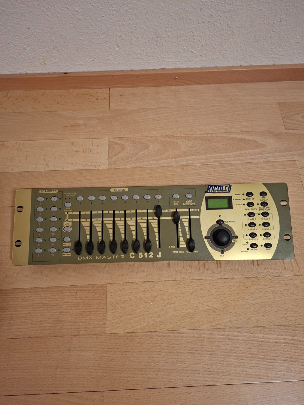 Sistema di controllo: DMX-Controller C512J – Usato da Stans venduto da Zibi81