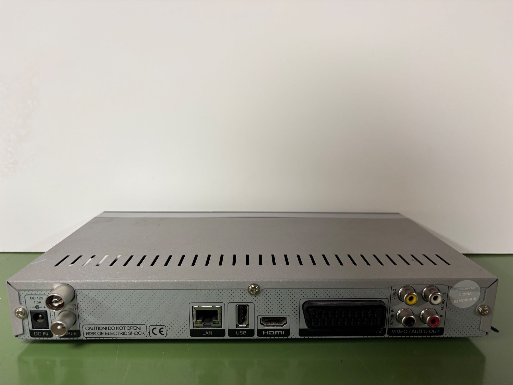 Technisat Récepteurs: TechniStar K1 Digitalreceiver DVB-C – D'occasion à Weite par FTW-AG 1