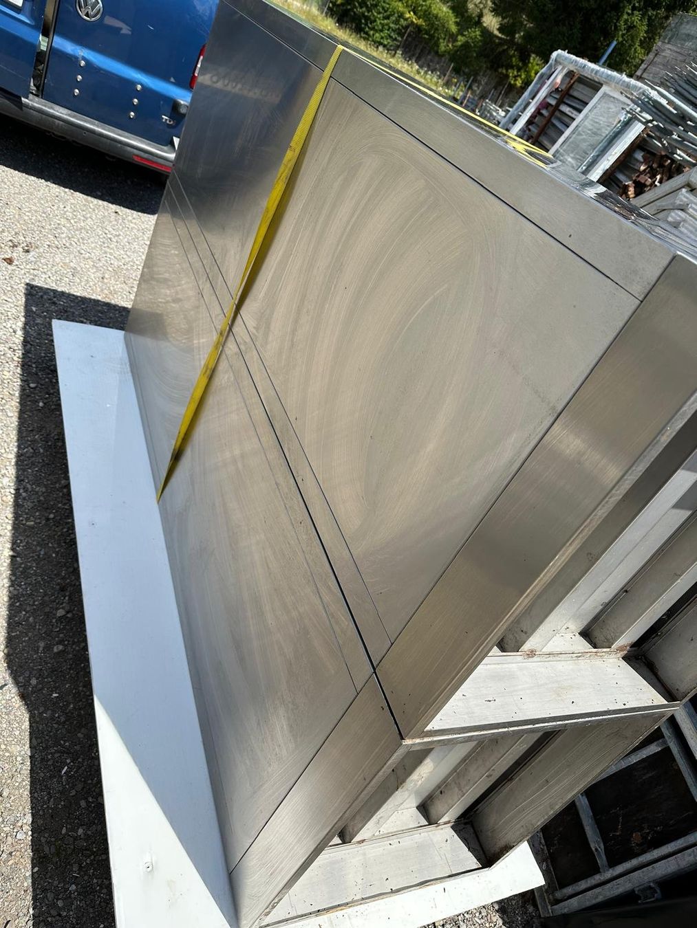 Armadi: Metallschrank - Werkstattschrank – Usato da Spreitenbach venduto da Space_X 7