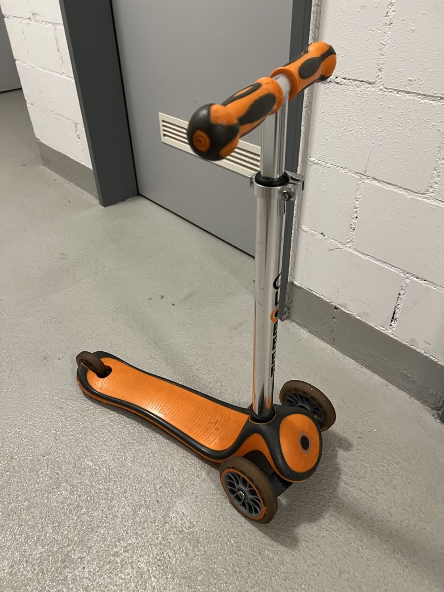 Scooter: Globber Scooter (Orange) – Usato da Grafstal venduto da M89t
